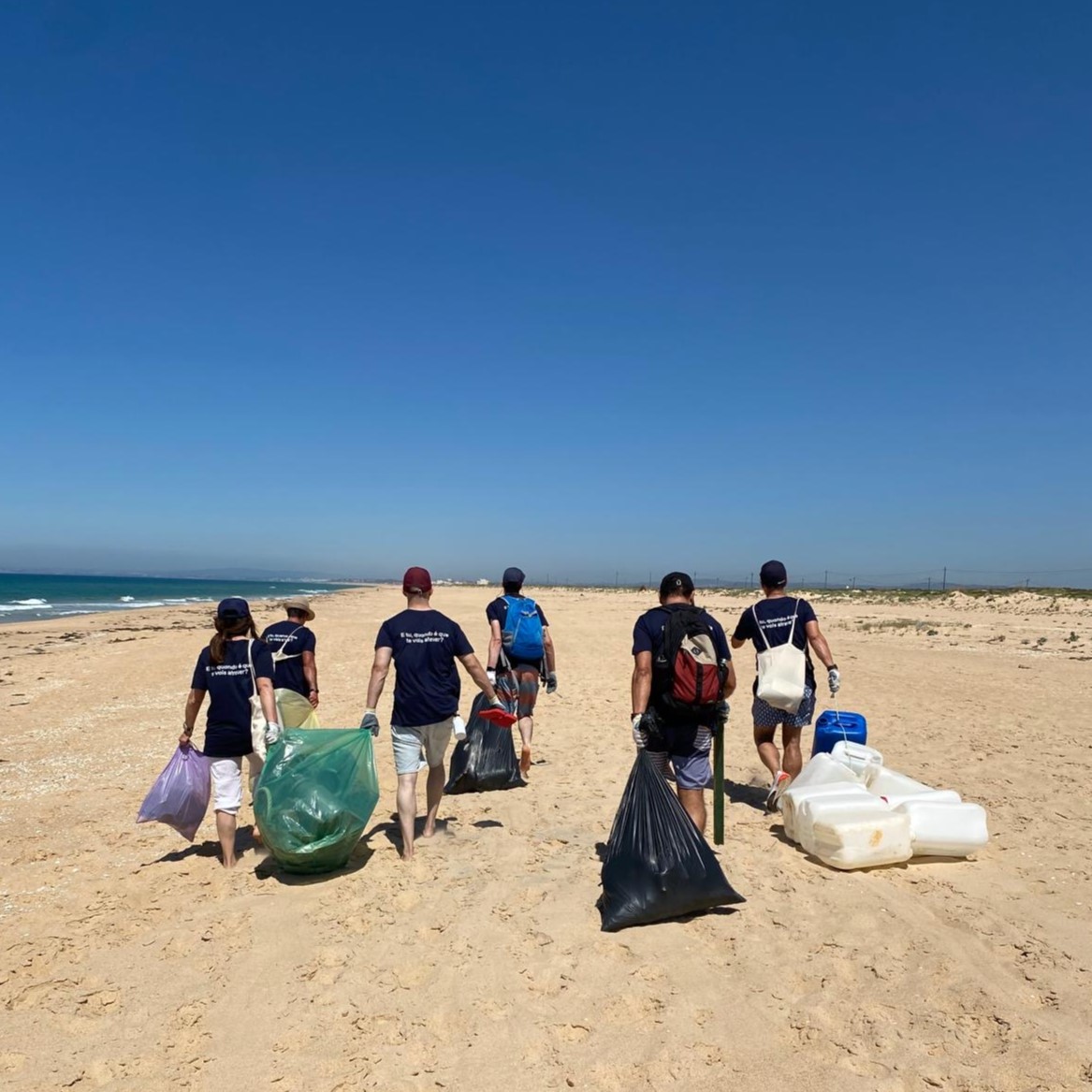 edp_limpeza%20de%20praia_2.jpg