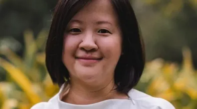Valerie_0.jpg Valerie_0.jpg
