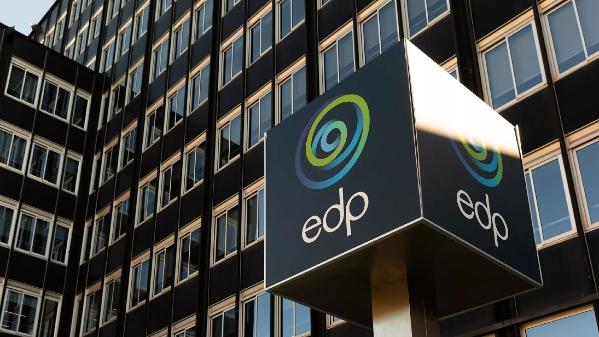 Sede%20de%20EDP%20en%20Oviedo_0.jpg Sede%20de%20EDP%20en%20Oviedo_0.jpg