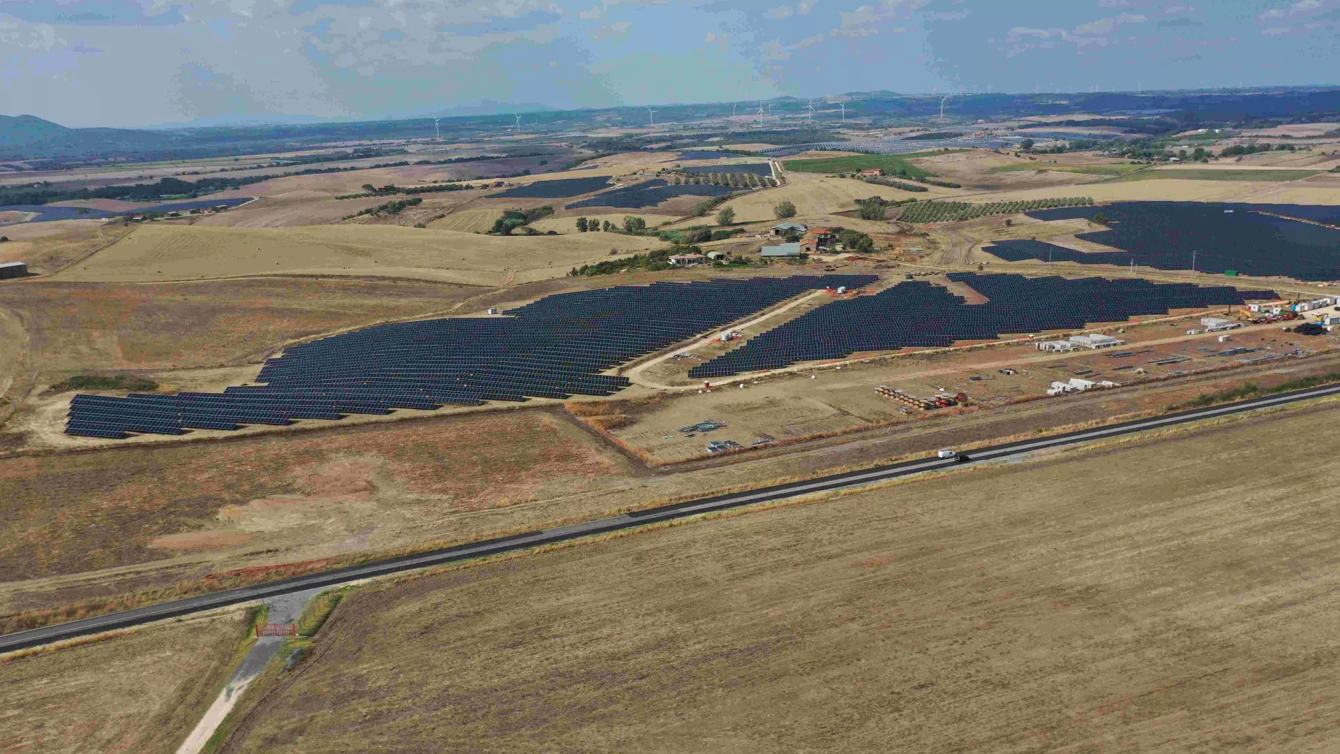 SolarPark.jpg SolarPark.jpg