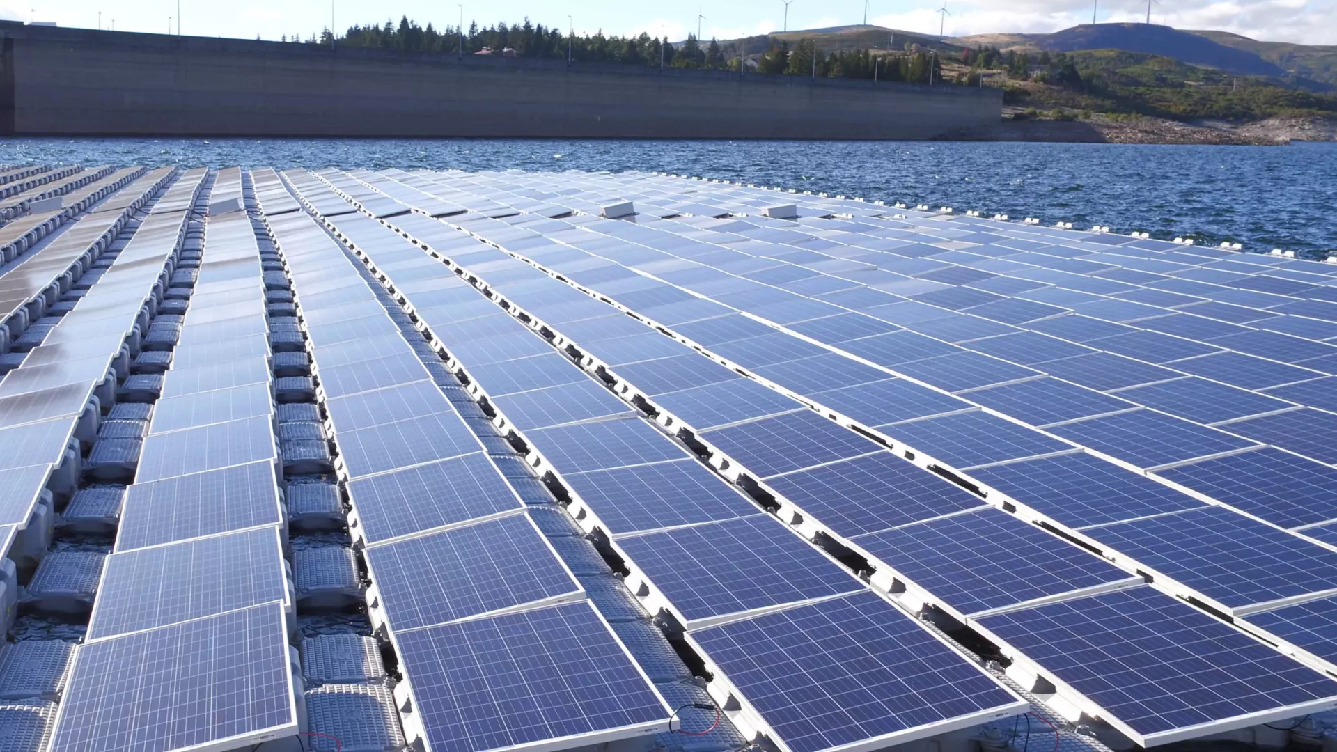 solar%20flutuante_0.jpg solar%20flutuante_0.jpg