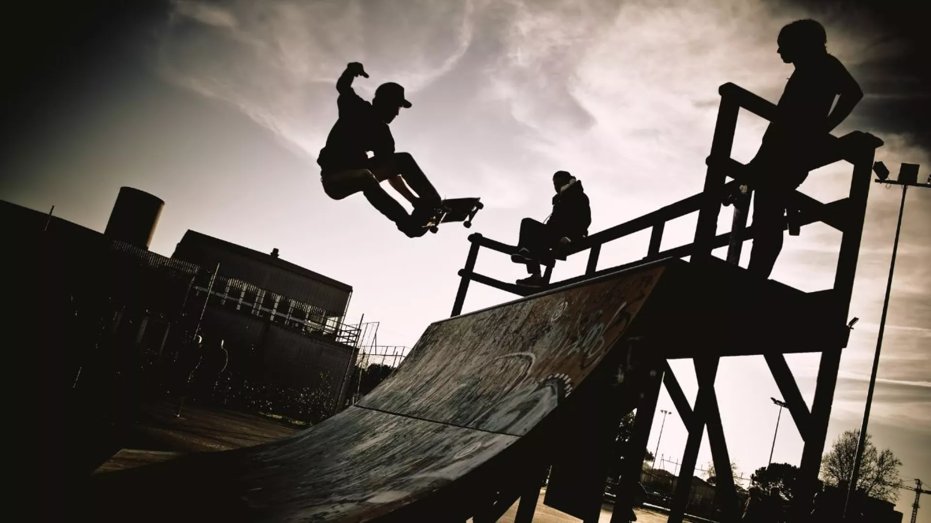 skateboarding.jpg skateboarding.jpg