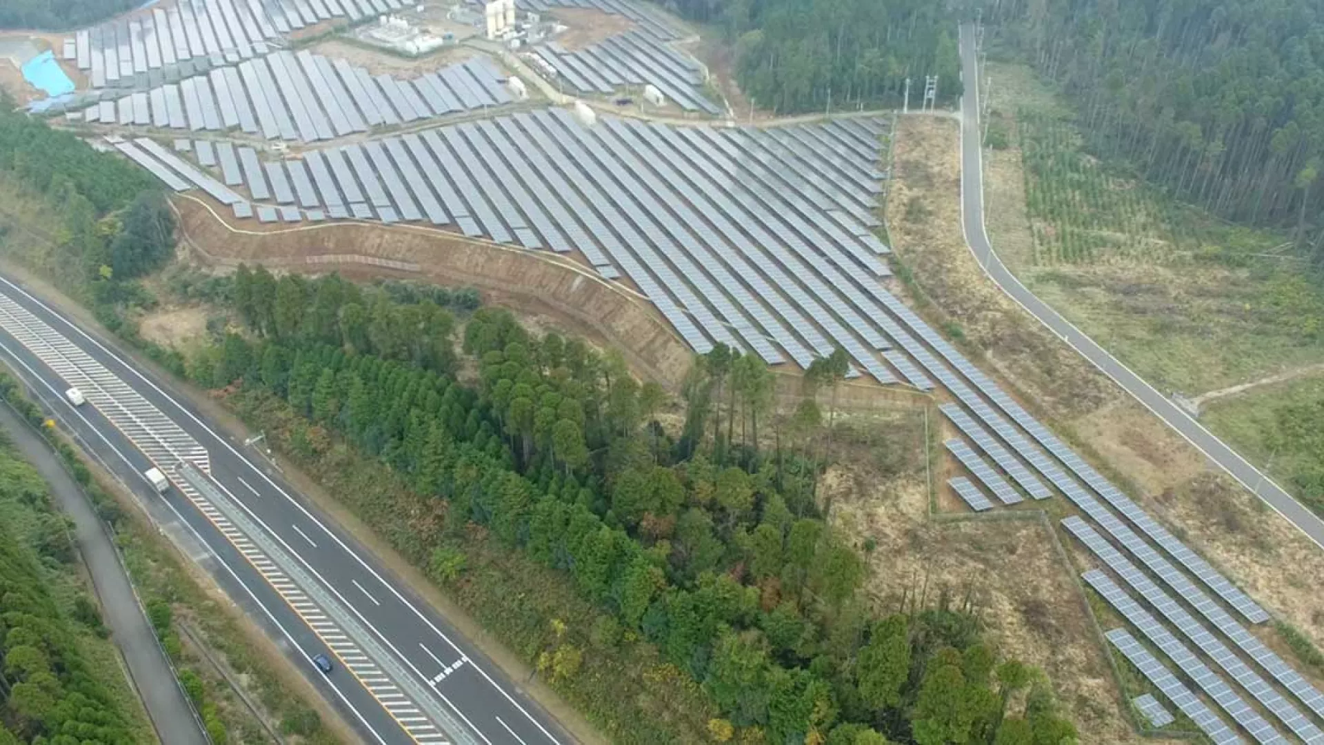 togane-solar-farm-japan-5.5-mwp.jpg